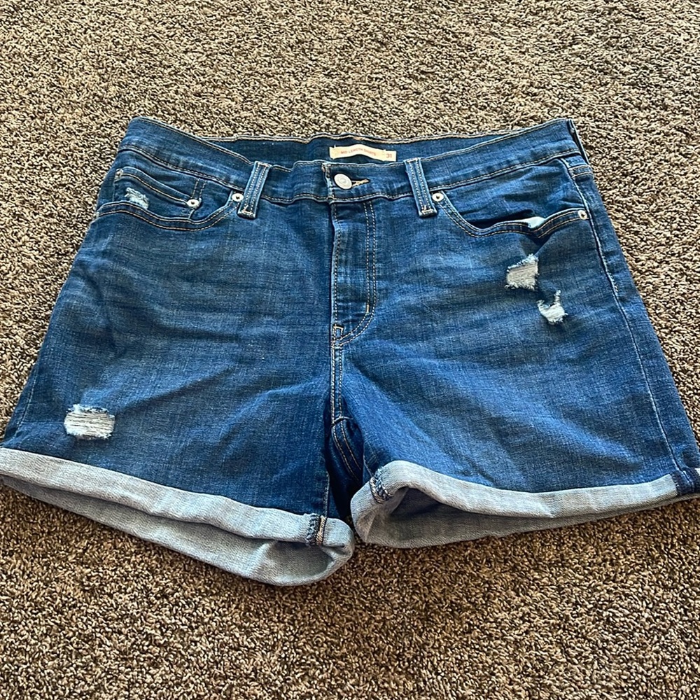 Never Worn Levi Jean Shorts